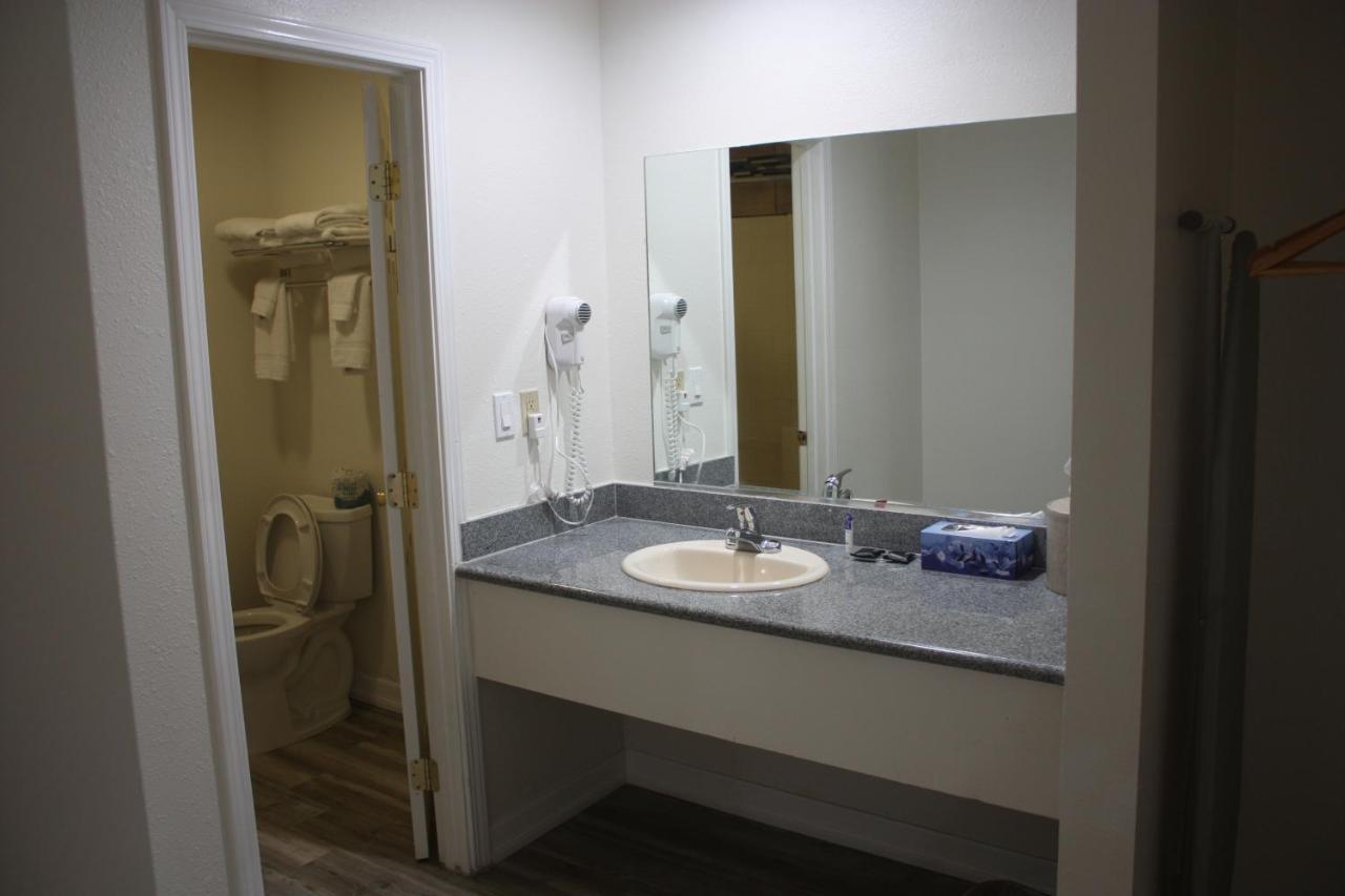 Value Inn & Suites Redding Exteriör bild