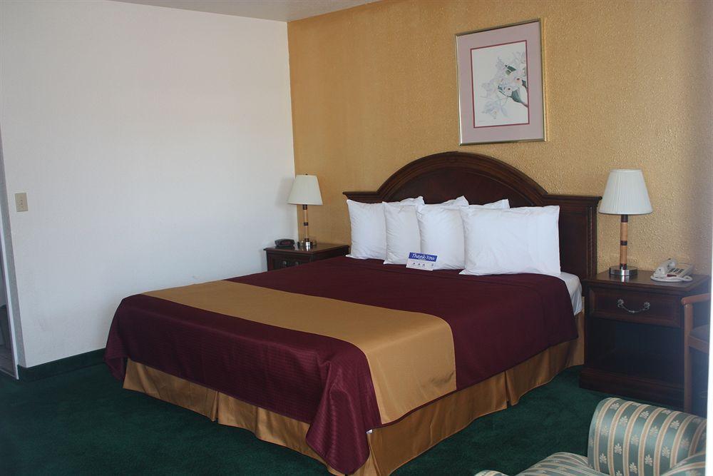 Value Inn & Suites Redding Exteriör bild