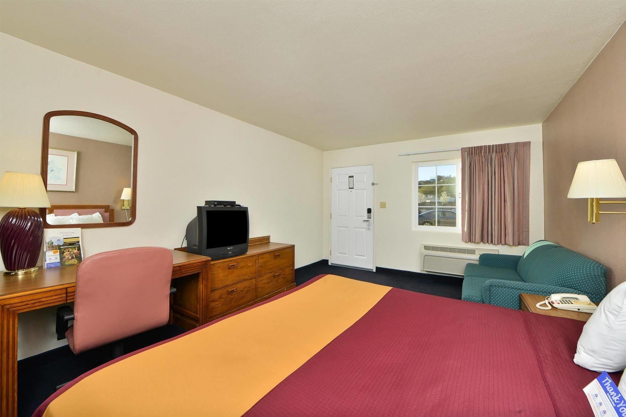 Value Inn & Suites Redding Exteriör bild