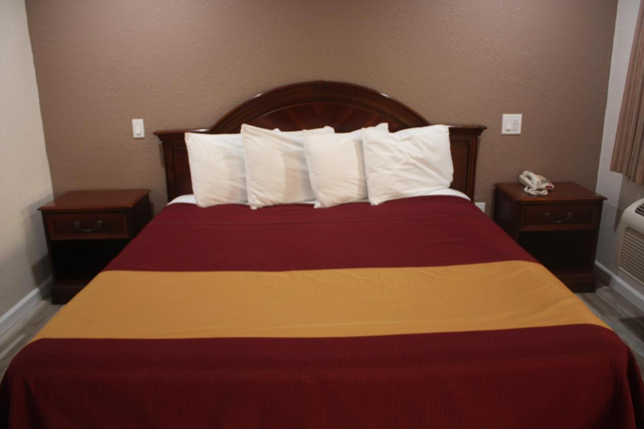 Value Inn & Suites Redding Exteriör bild